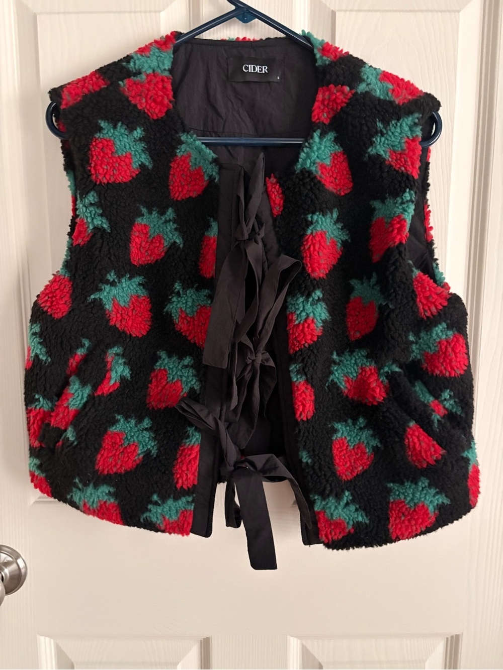 Cider Strawberry Print Sherpa Fleece Tie-Front Vest Cottagecore Size S